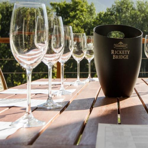 https://capewinefarms.com/static/2252/w_807_tasting_2__scale_and_crop__500x500.jpeg