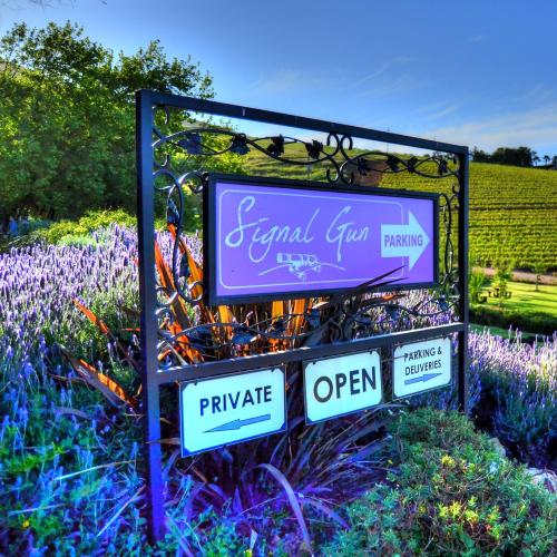 https://capewinefarms.com/static/245/w_1_1957885_387567718085267_1517029447531413430_o_1__scale_and_crop__500x500.jpg